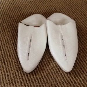 NWOT Leather Moroccan Babouche Slippers